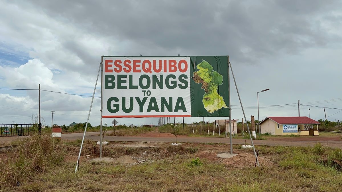 OS INTERESSES GEOPOLÍTICOS DO BRASIL NA GUAIANA ESSEQUIBA: Três